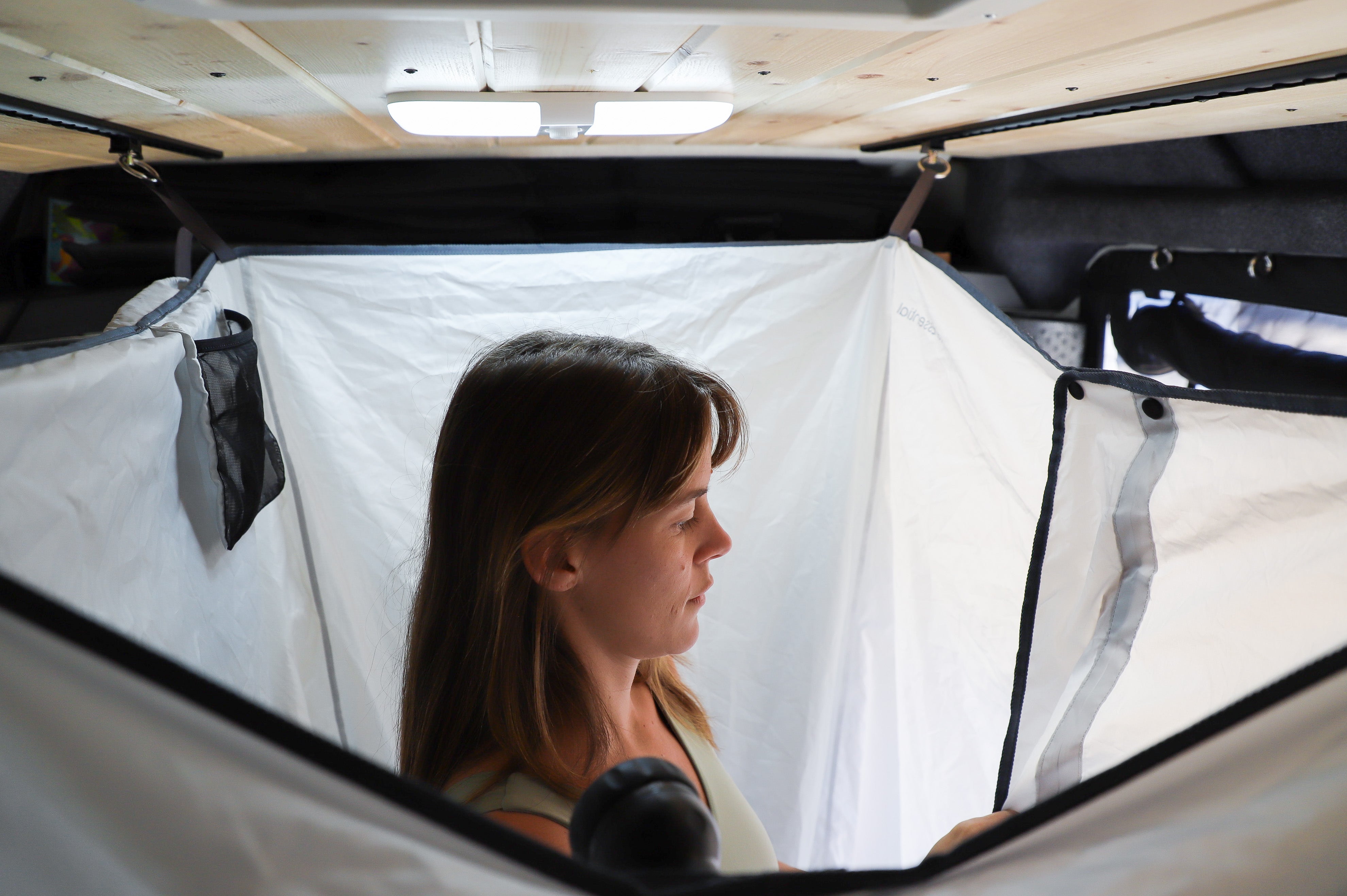 VanEssential Venture Clean Shower Set