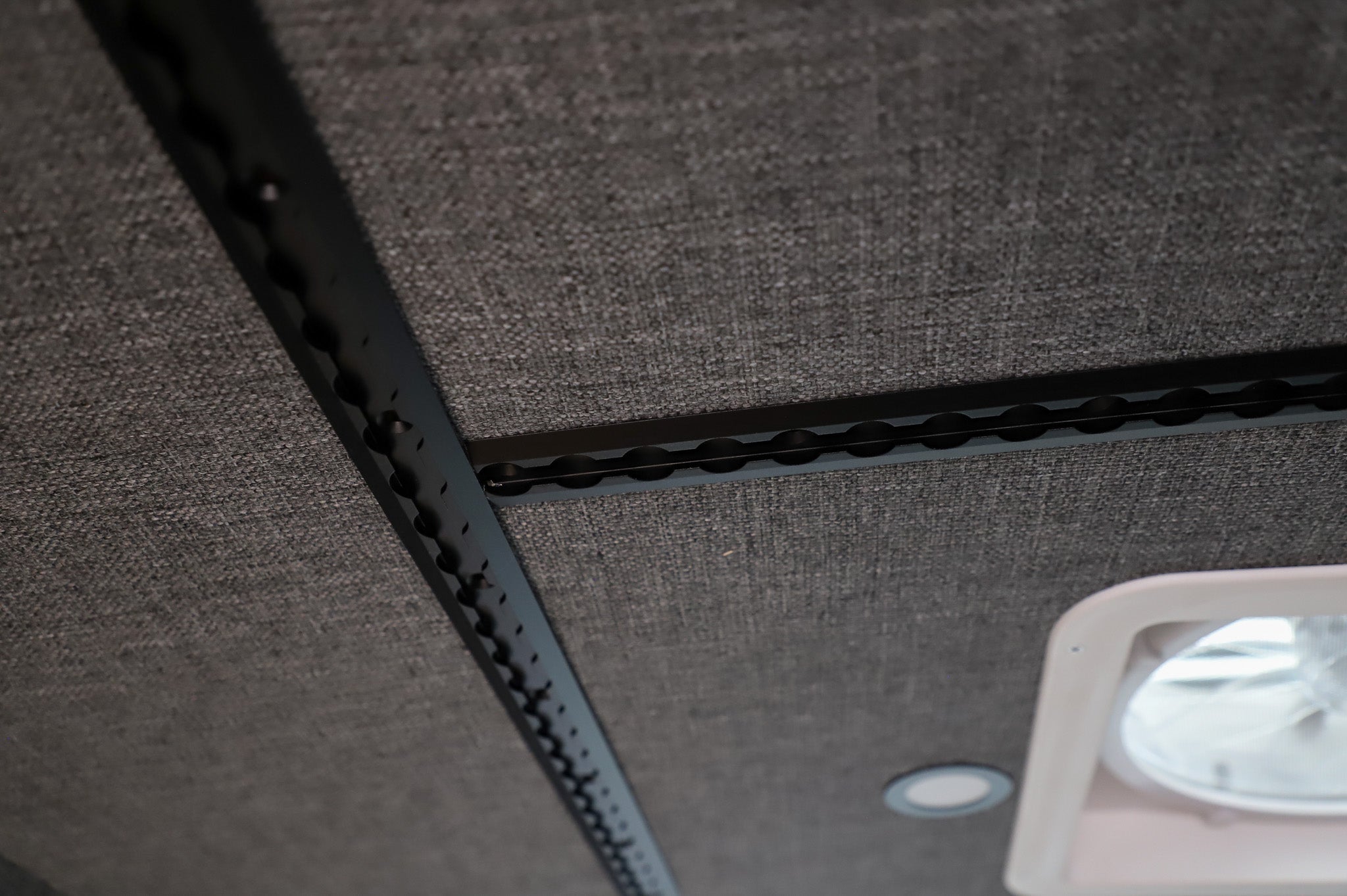 VanEssential Recessed Shallow Venture L-Track (2 Pack)