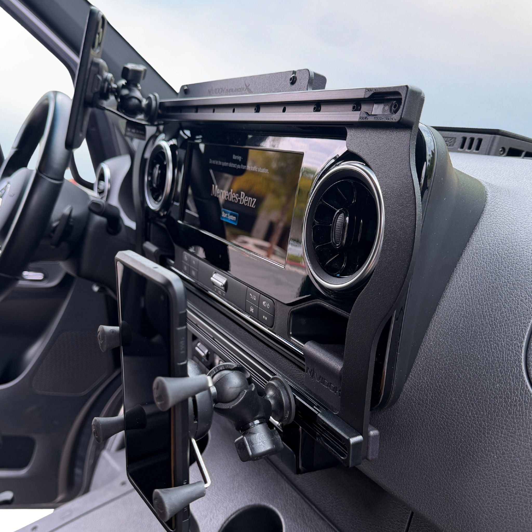 Terra X NAVIDOK Overlander X - No Drill - Dash Mount for Mercedes Sprinter