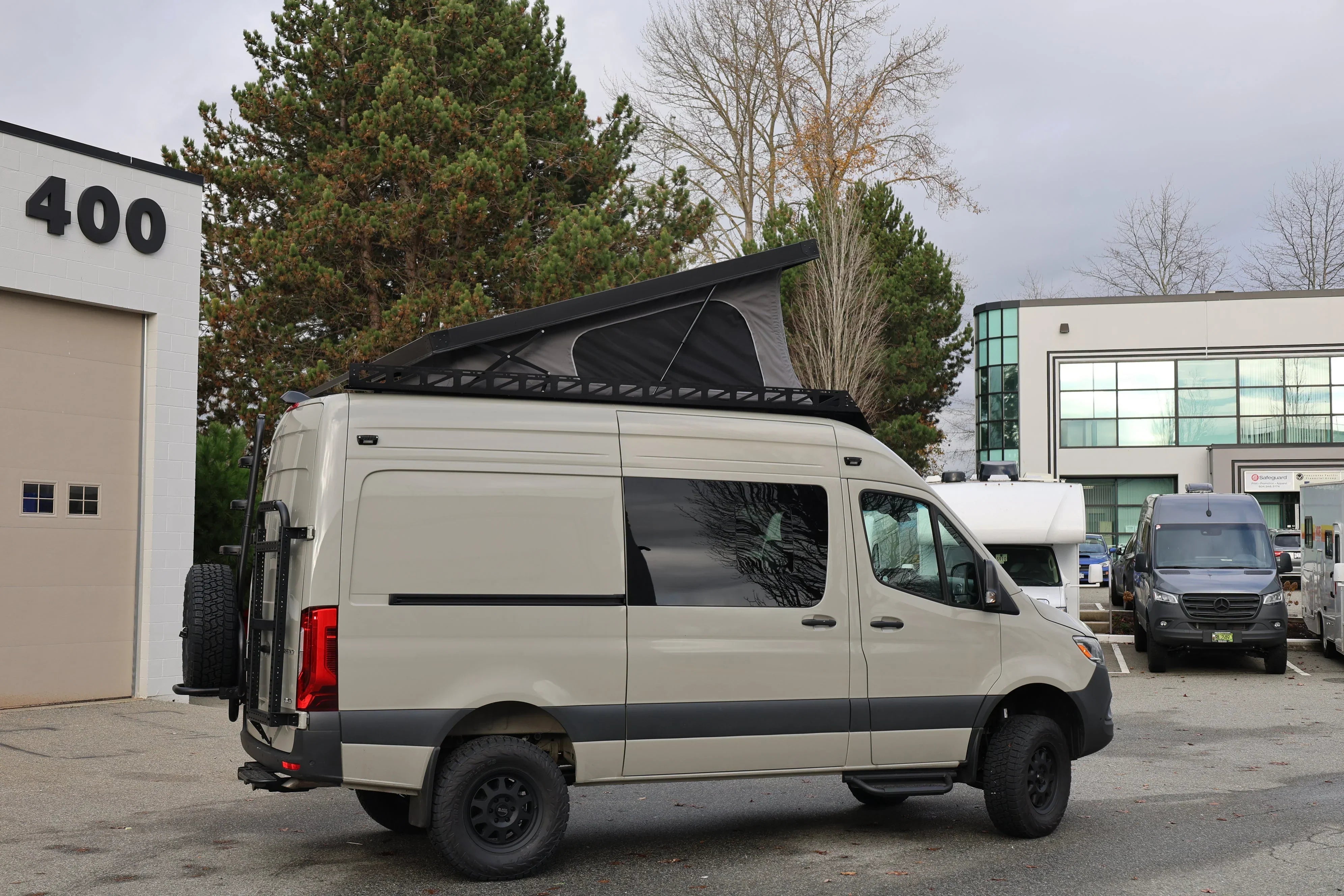 RoamlabX Carbon Fiber Roof Top Tent - 2007+ Mercedes Sprinter 144"