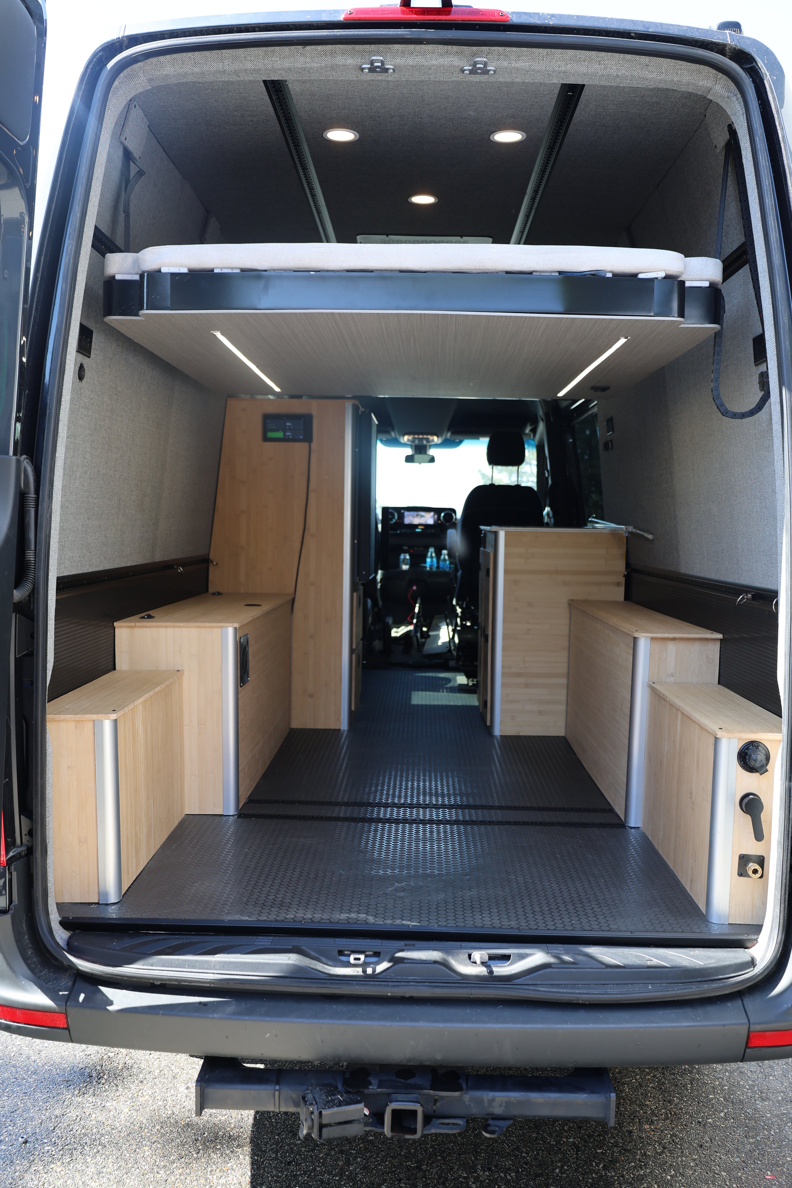 Tec Vanlife / RoamlabX Camper Van Expandable Elevator Bed