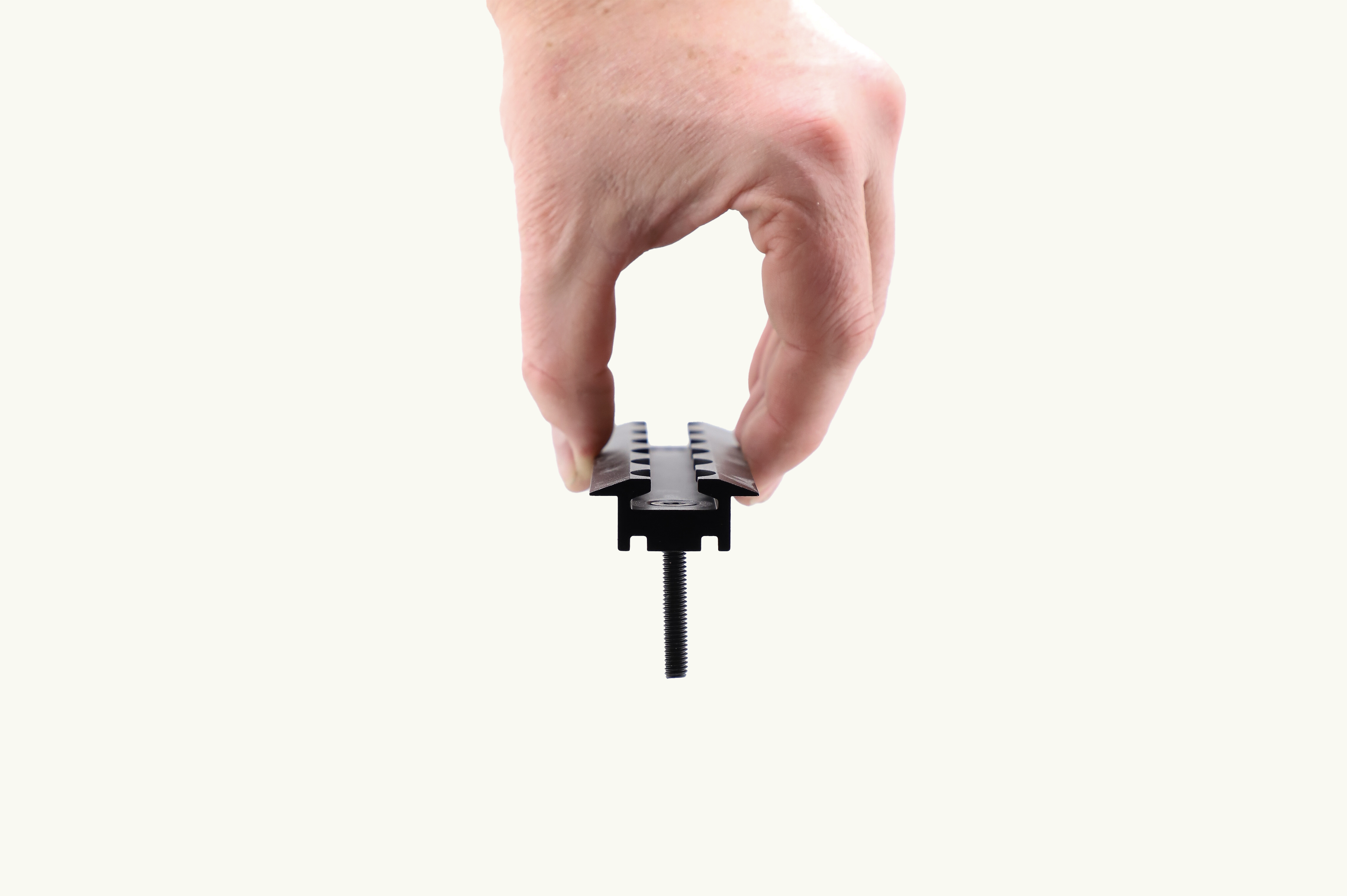 VanEssential Venture L-Track M6 Machine Screws