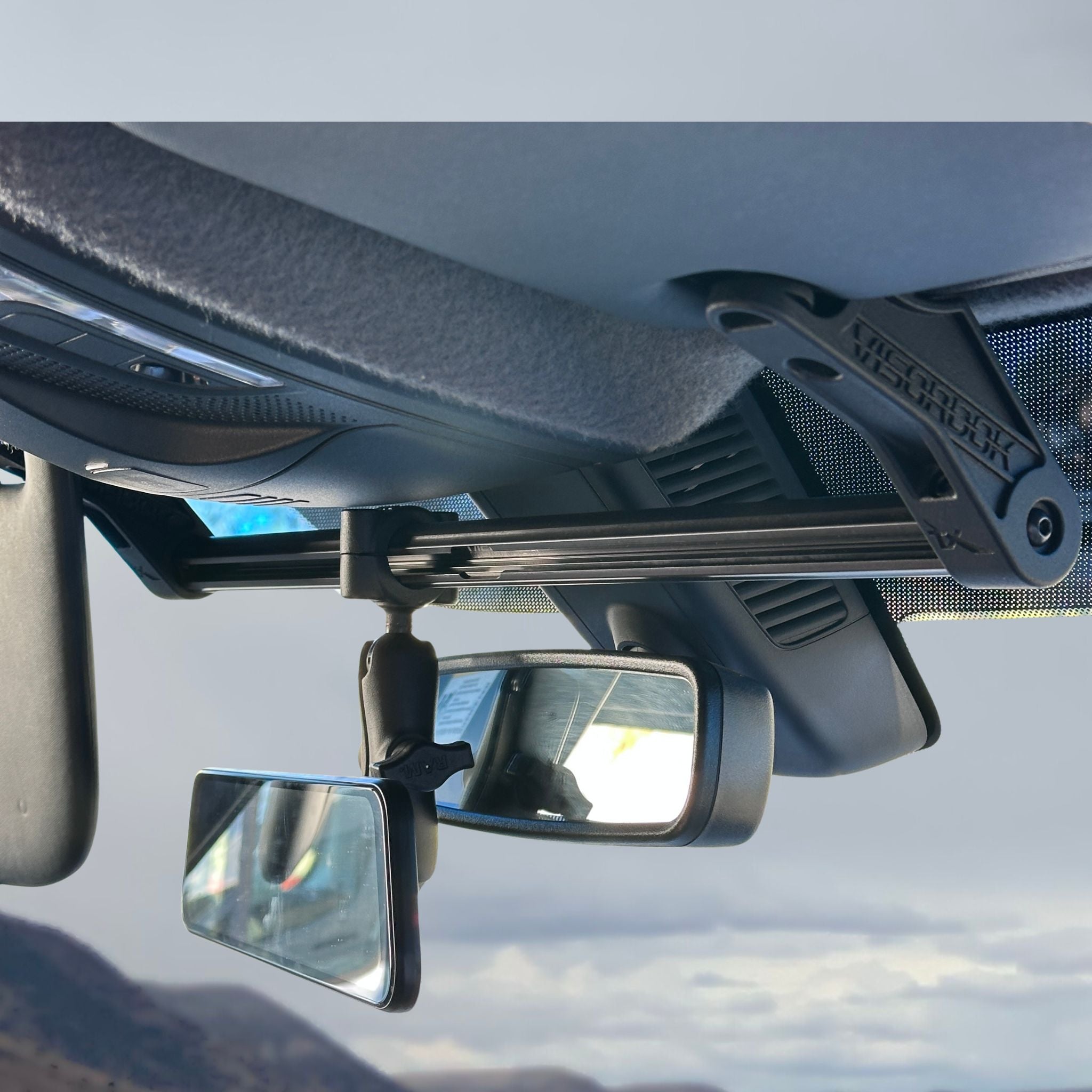 Sprinter Van Visor Tube  Mount for Navigation Devices and Accessories – TERRA X Visordok TubeTrak