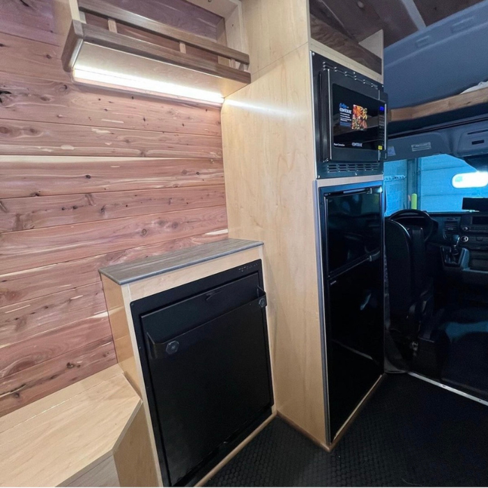 Tetravan Folding Shower 2.1 with Magnetic Curtain