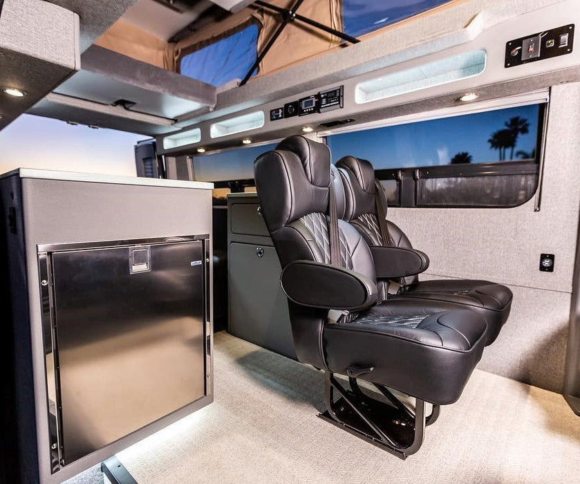 CVC 22” Super VIP Captain Seat - Pedestal Base