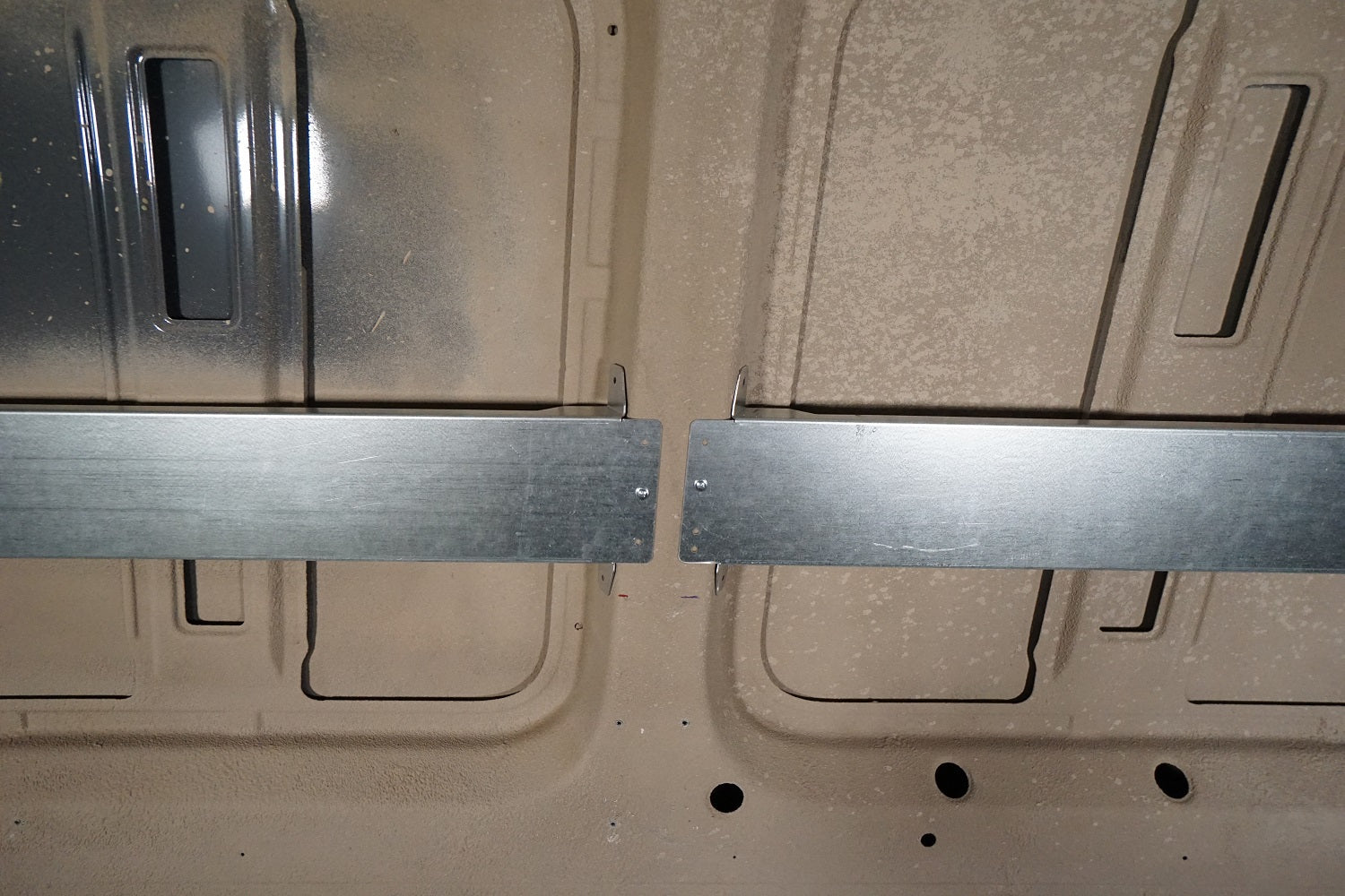 RB Components 2007+ Sprinter Van 170 EXT - 43" - 45" High Panel Bed Brace Kit