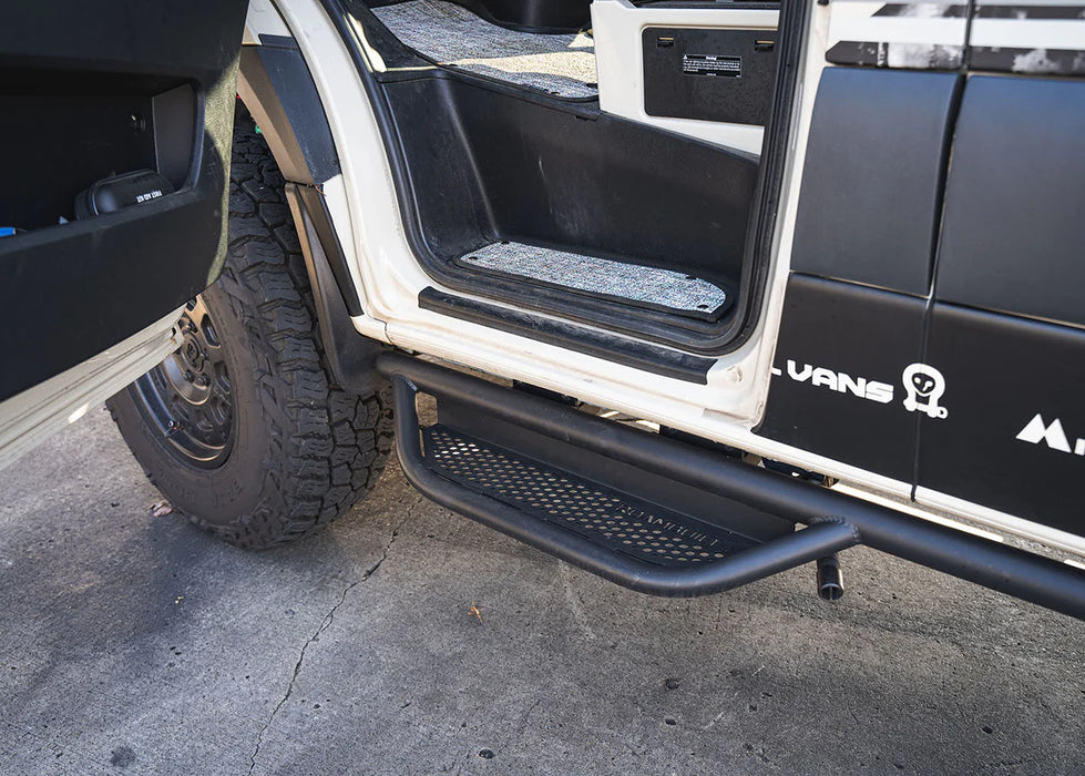 ROAMBUILT Sprinter Side Steps - Tube Version (Driver Side)