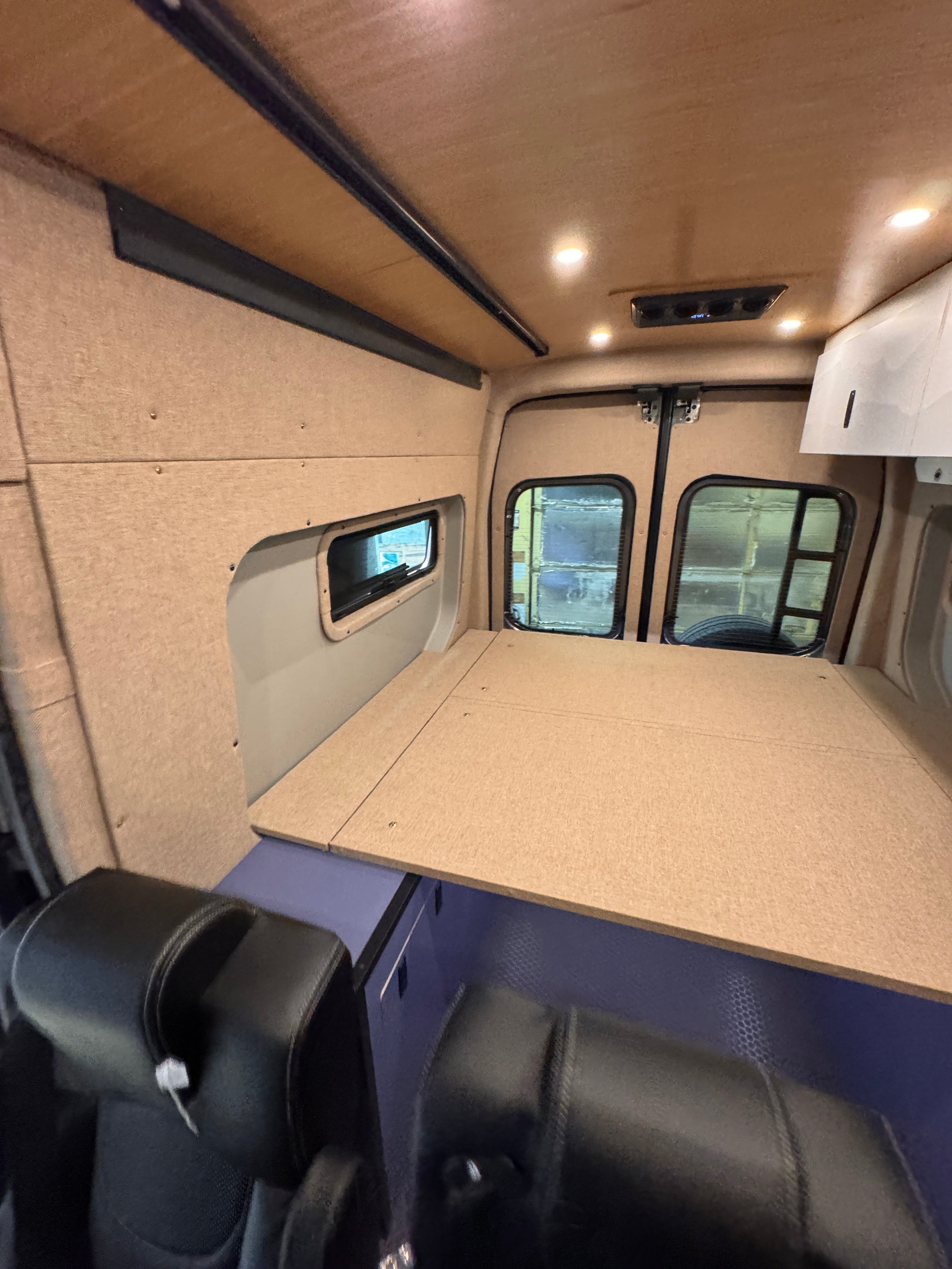 GoCode Ford Transit Innie Pocket Sleeper Half-Slider Window Beauty Ring