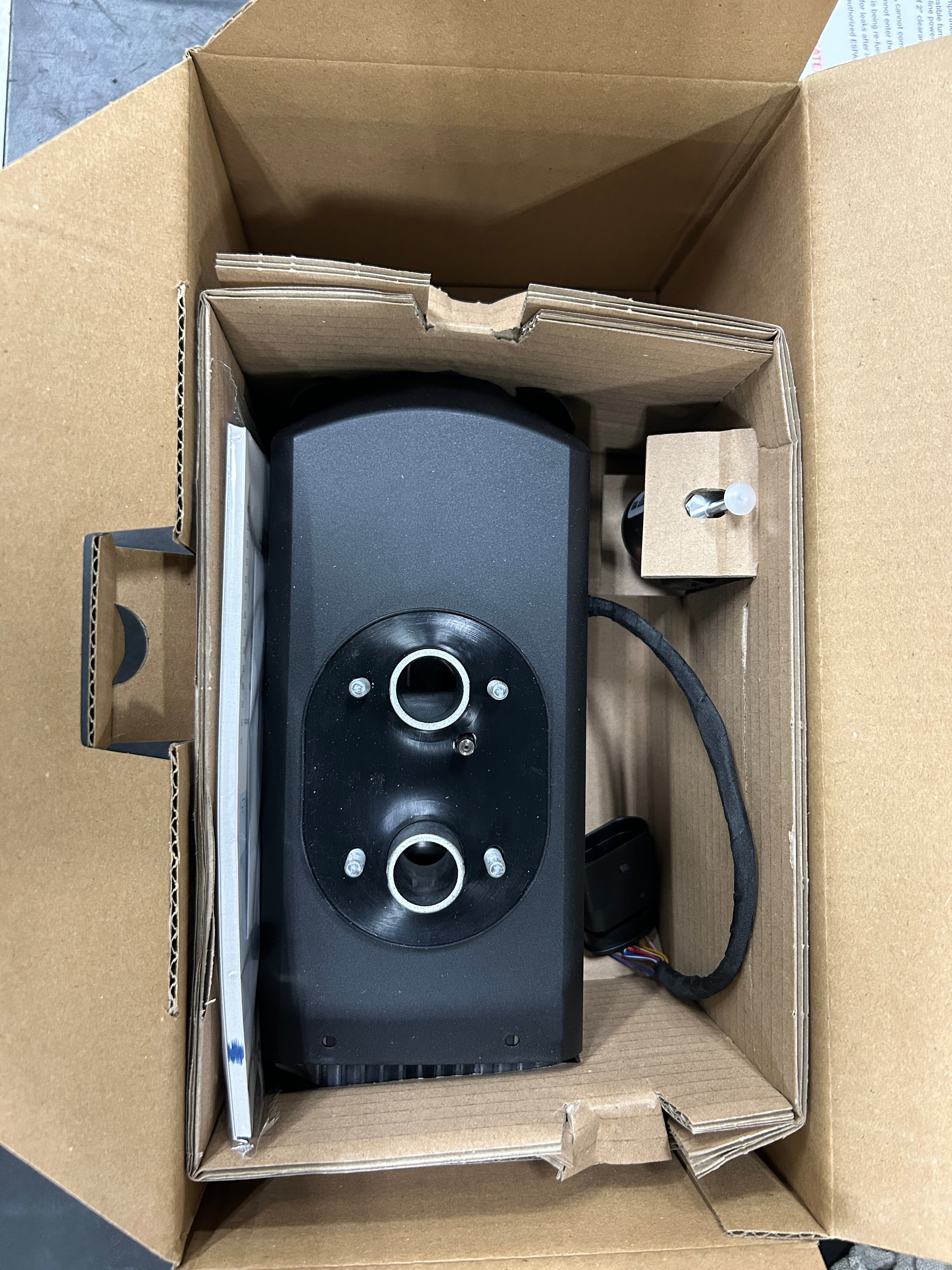 Espar Airtronic AS3-B2L Air Heater with Ford Transit Install Kit (Gas)