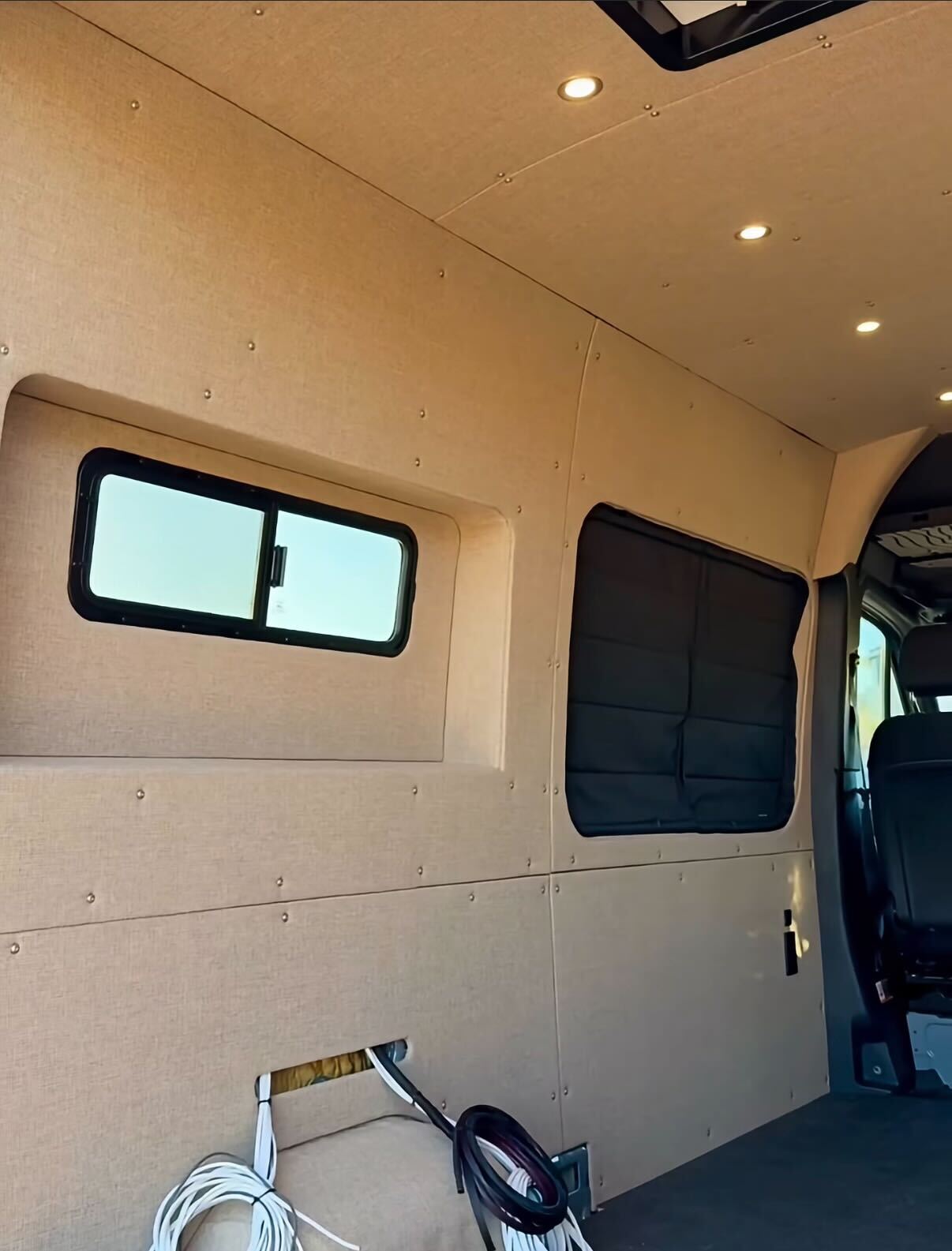 GoCode Mercedes Sprinter Rear Half-Slider Window Trim Ring