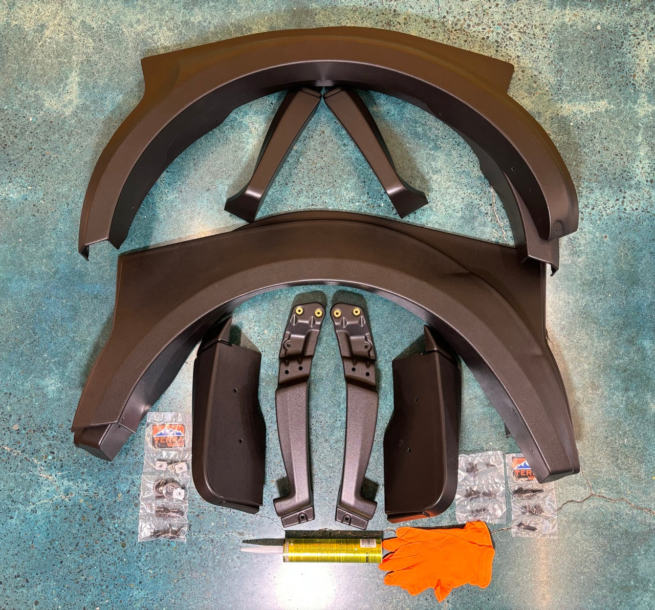 Desert Defender Classic Fender Flares – Rounded Rear Arch, Single Cut Install for 2019–2025 Sprinter