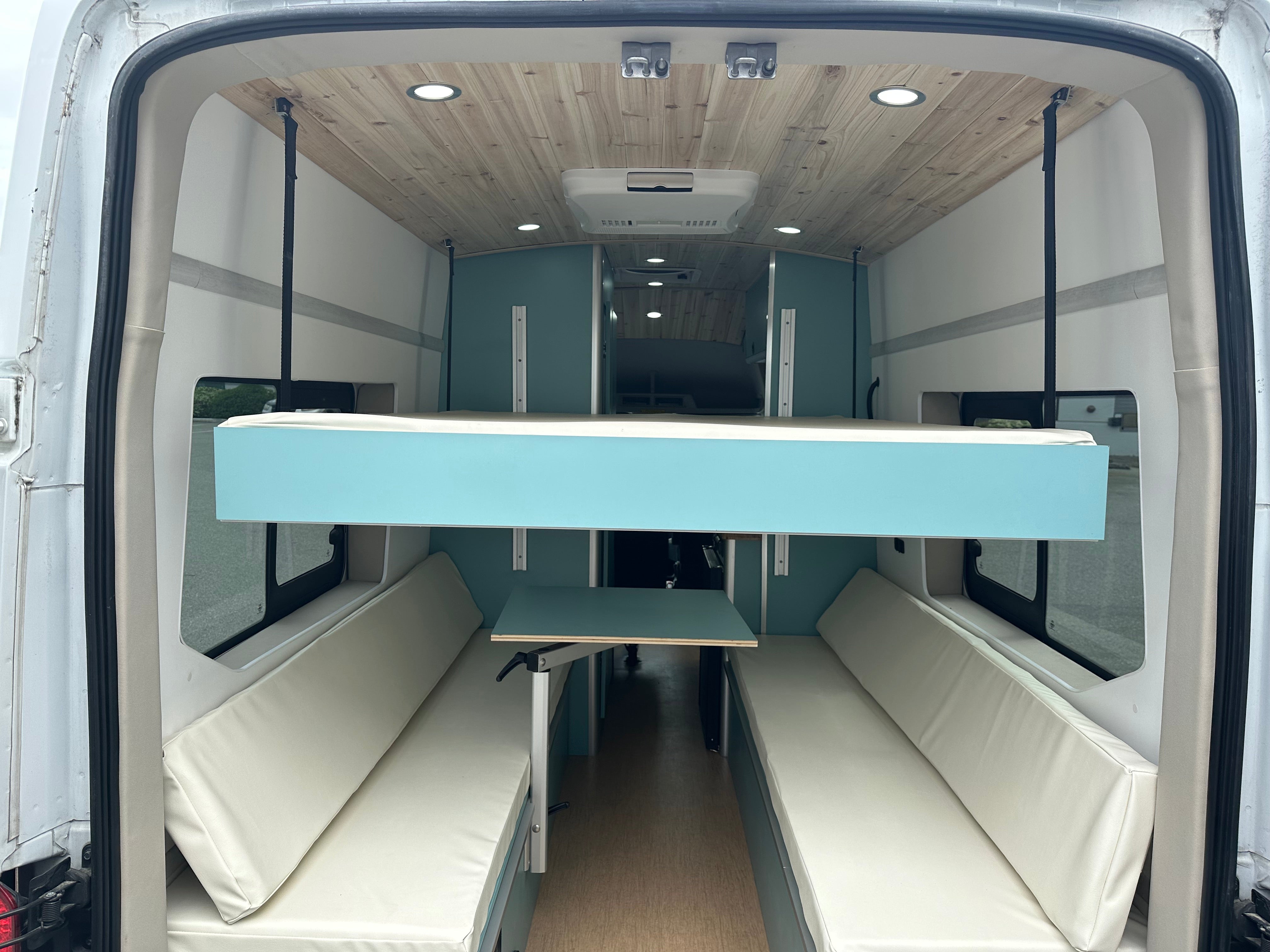 Tec Vanlife / RoamlabX Camper Van Expandable Elevator Bed