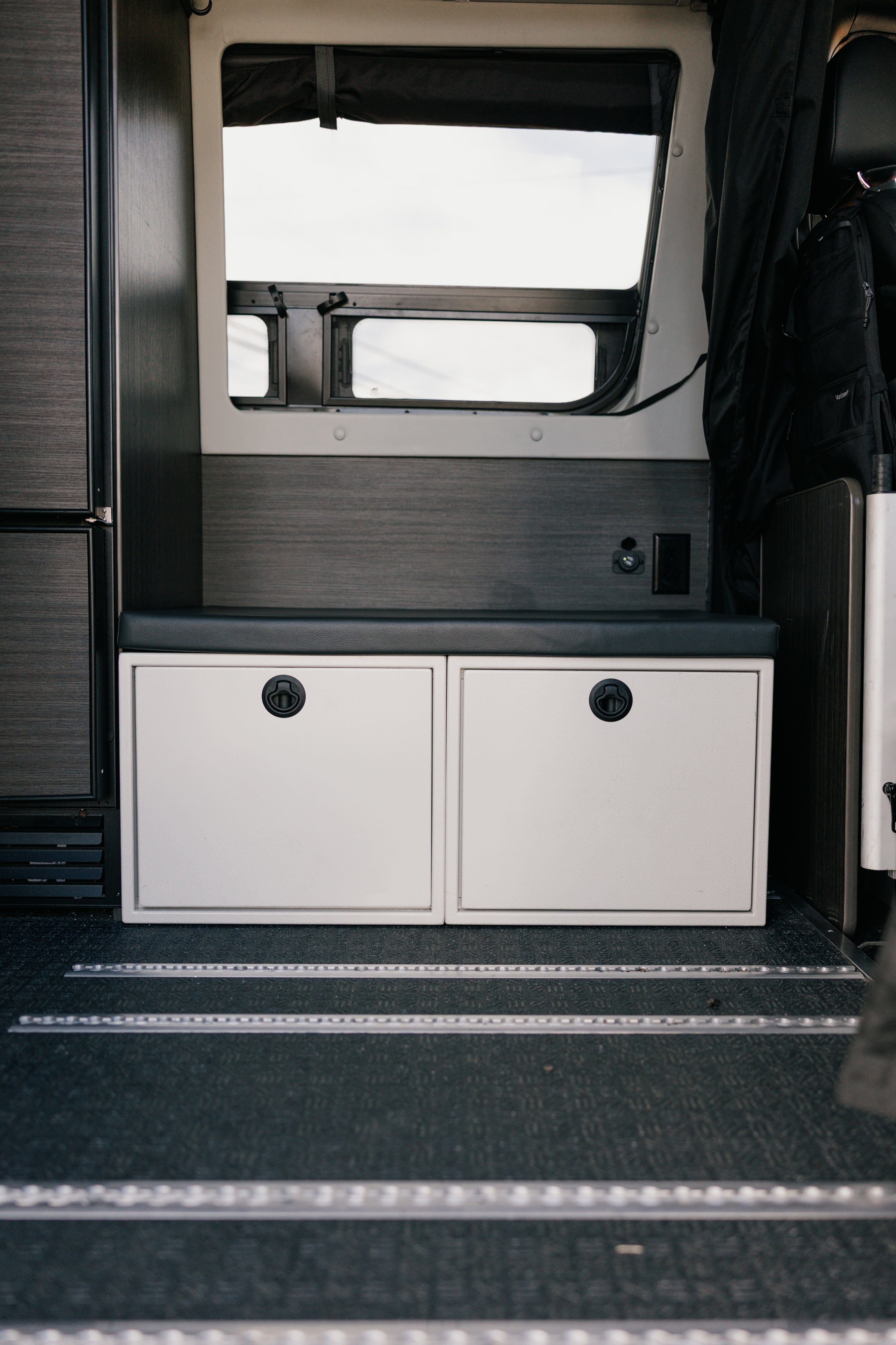 Single Drawer Cabinet 22"x18"x15"