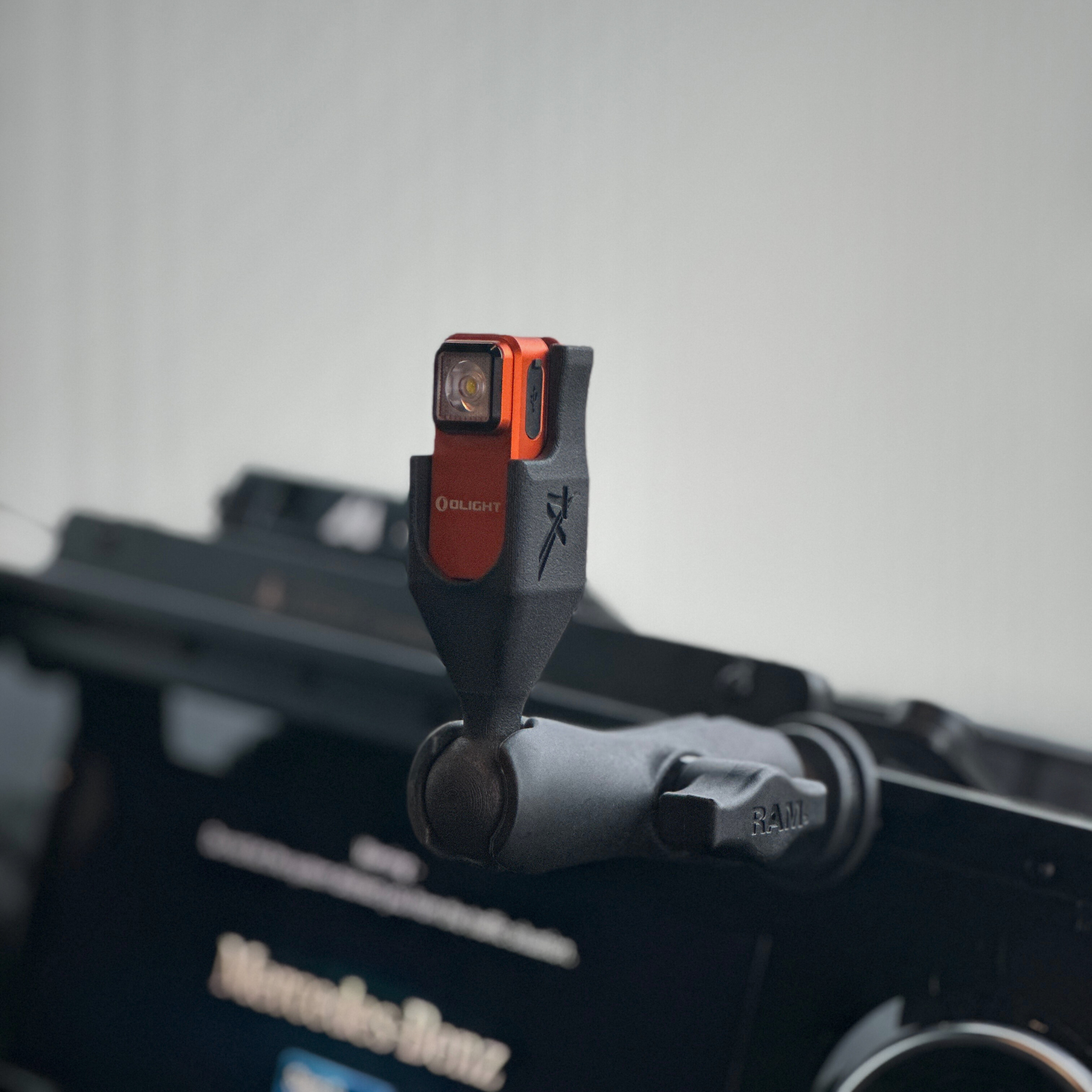 Terra X Olight Oclip Mount – Navilight Cockpit Light for Vans