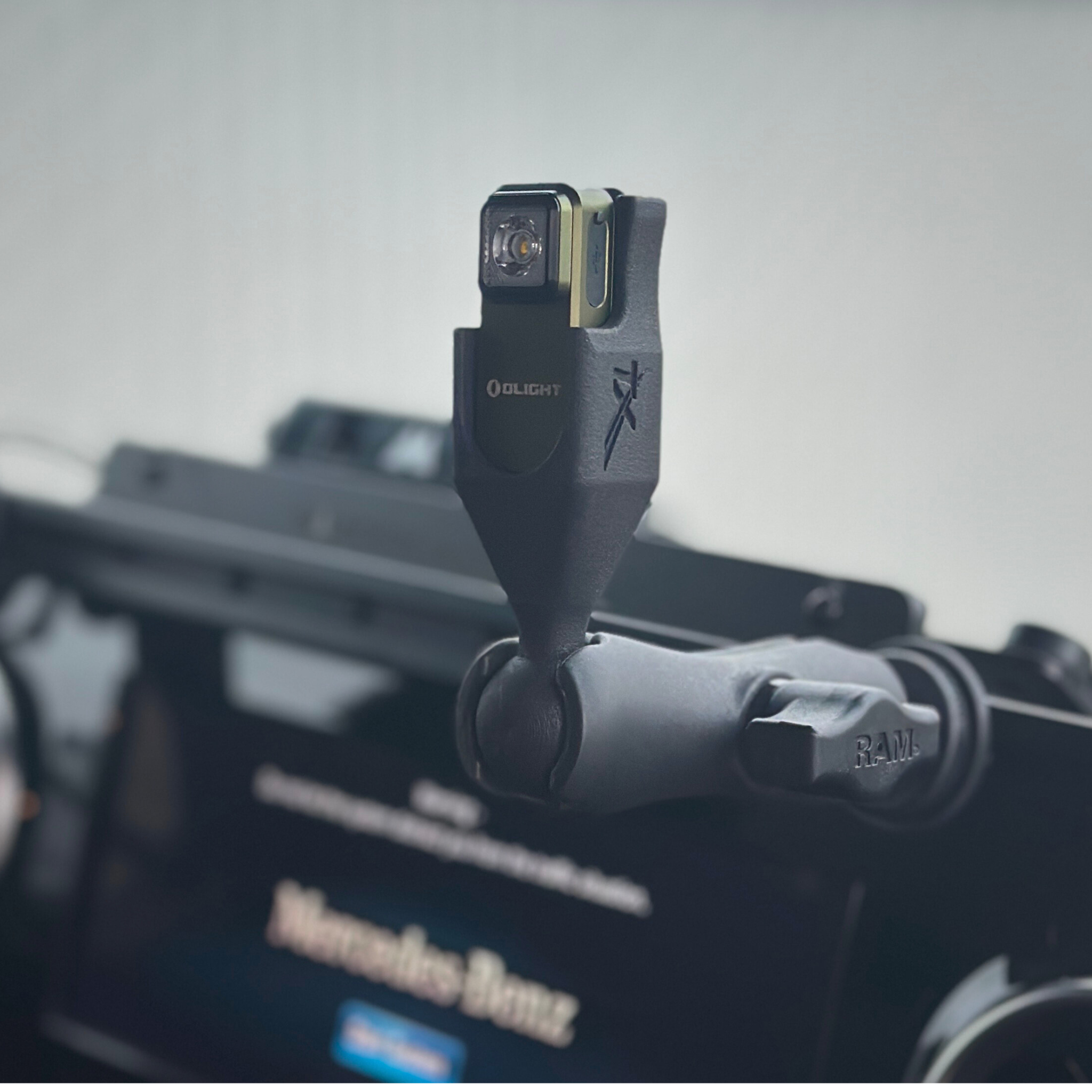 Terra X Olight Oclip Mount – Navilight Cockpit Light for Vans