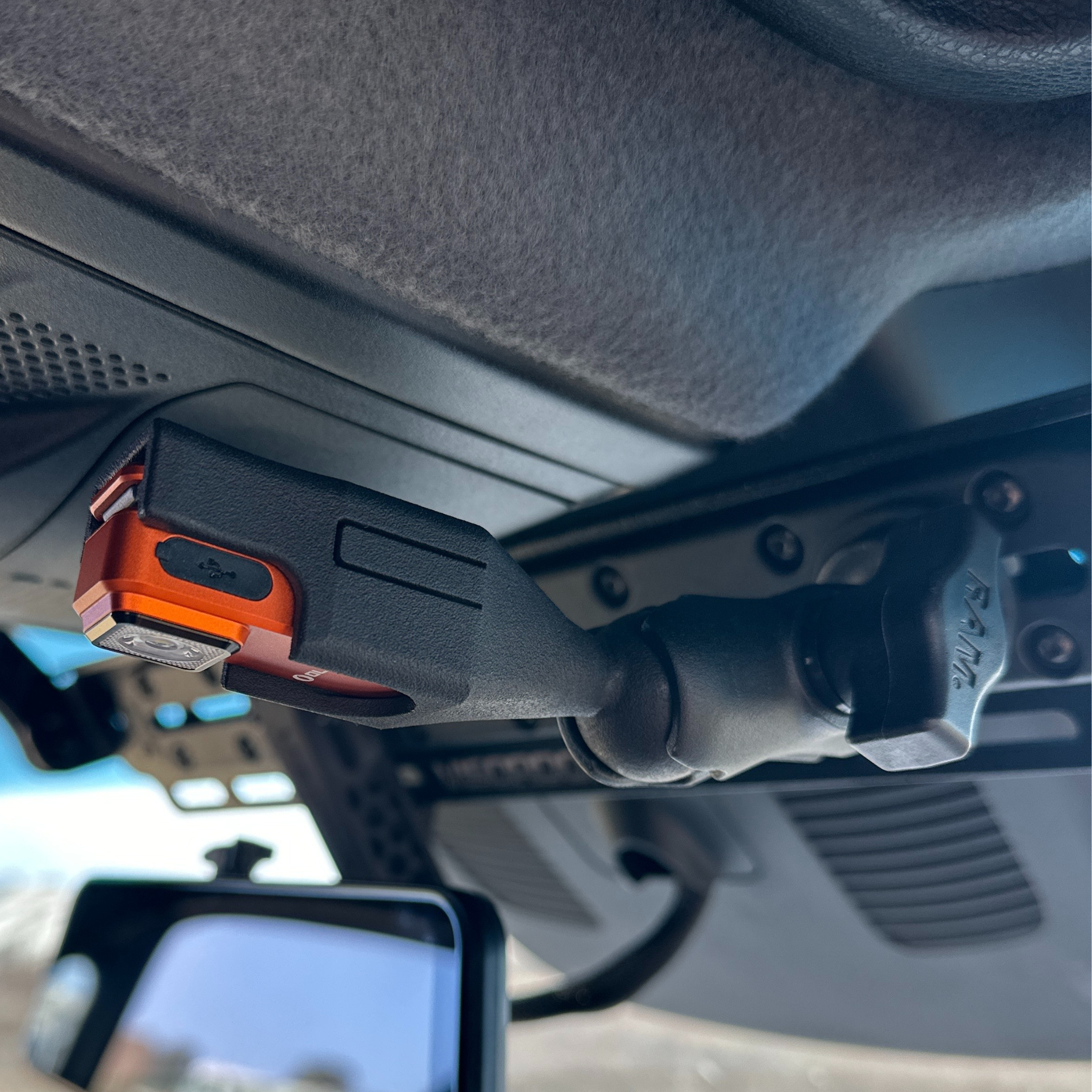Terra X Olight Oclip Mount – Navilight Cockpit Light for Vans & Ram Mount Systems