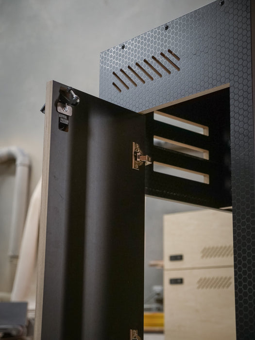 SergSupply Single Universal Wheel Well Box