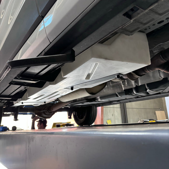 S&B Filters 20 Gallon Undercarriage Fresh Water Tank - Passenger Side - 2015+ Ford Transit 148" & 148"EXT (10-3015)