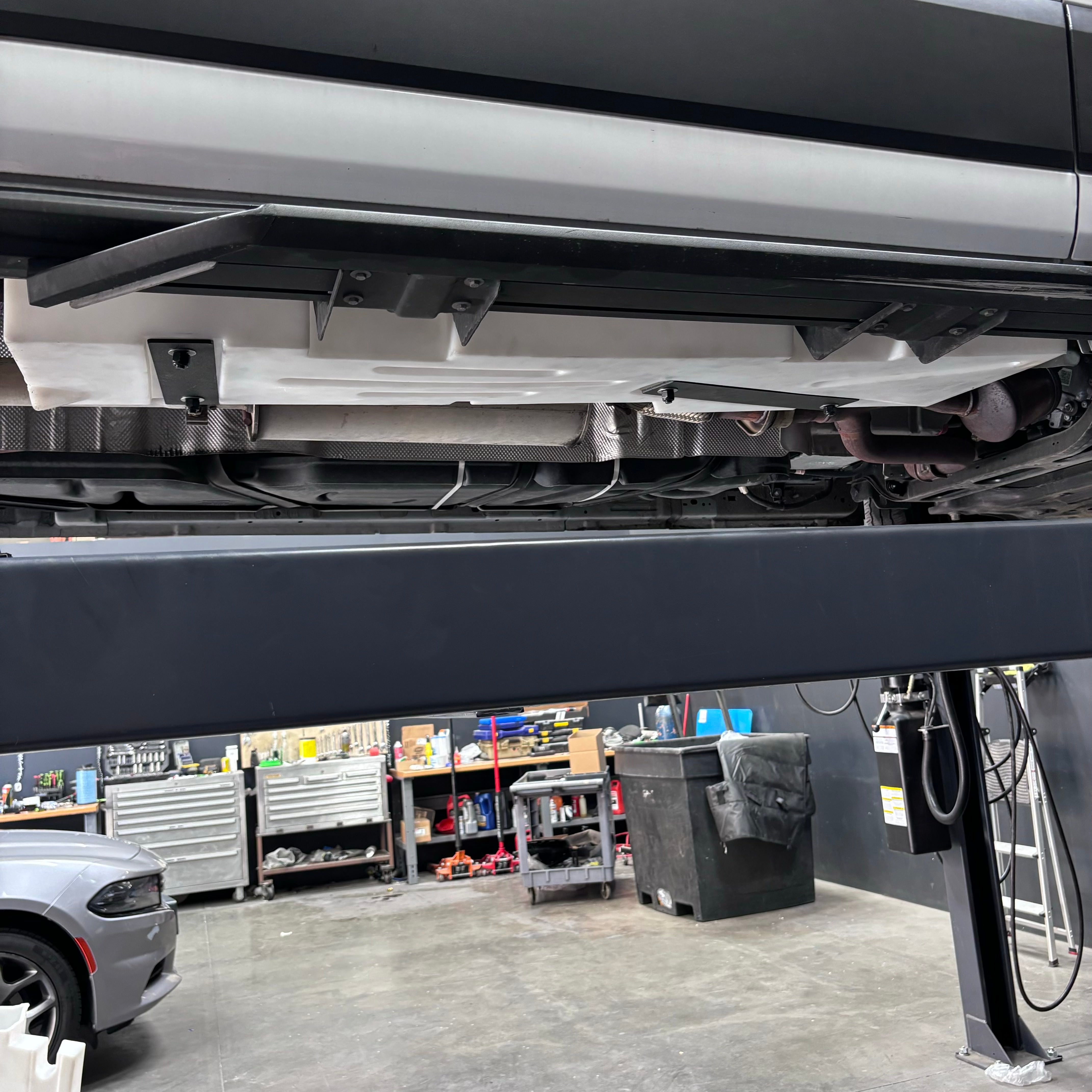 S&B Filters 20 Gallon Undercarriage Fresh Water Tank - Passenger Side - 2015+ Ford Transit 148" & 148"EXT (10-3015)