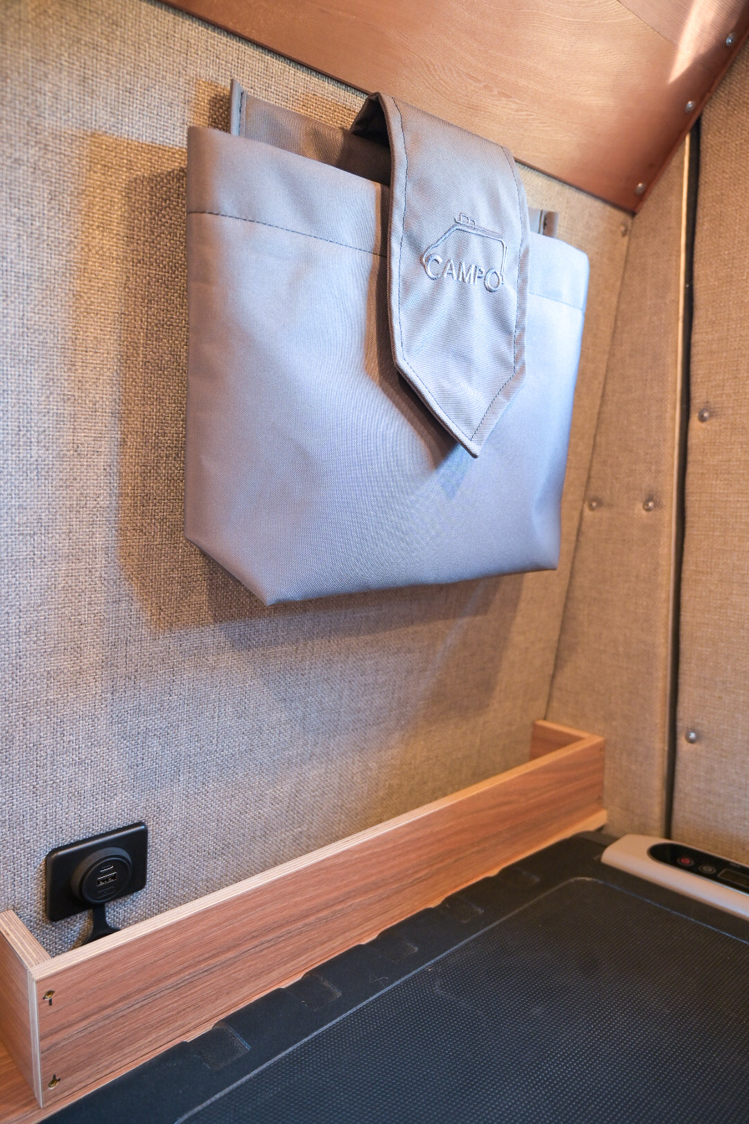 Campovans Small Wall Mounted Bag