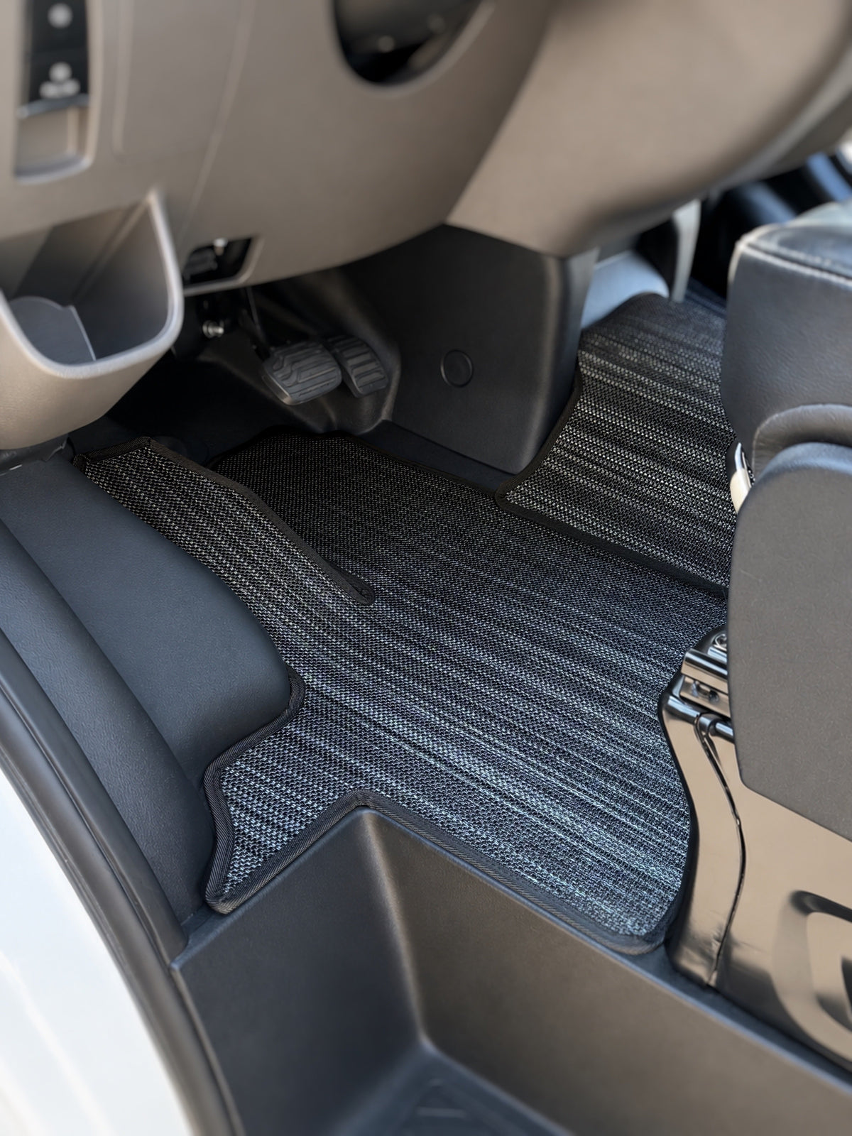 Transit Tuuli Floor Mat driver side