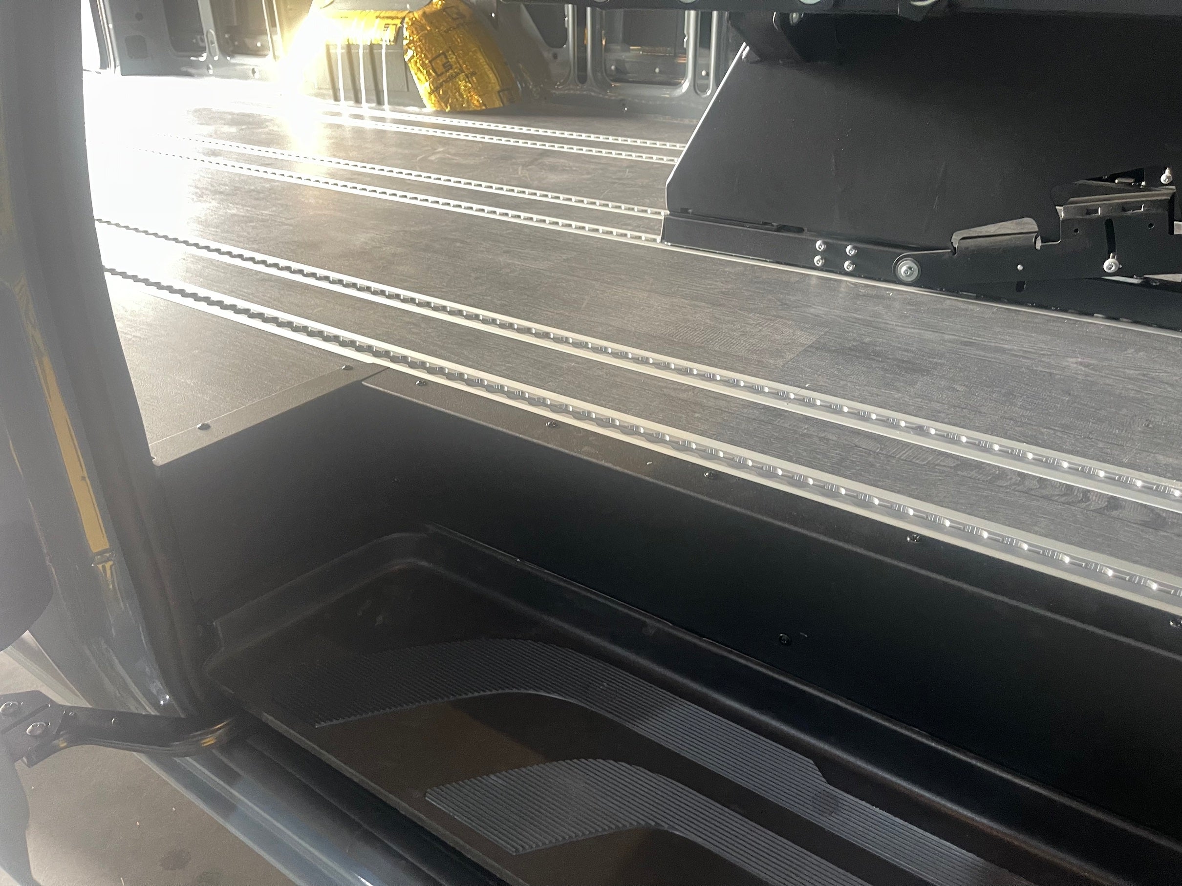 MobiFrame Floor Trim Kit
