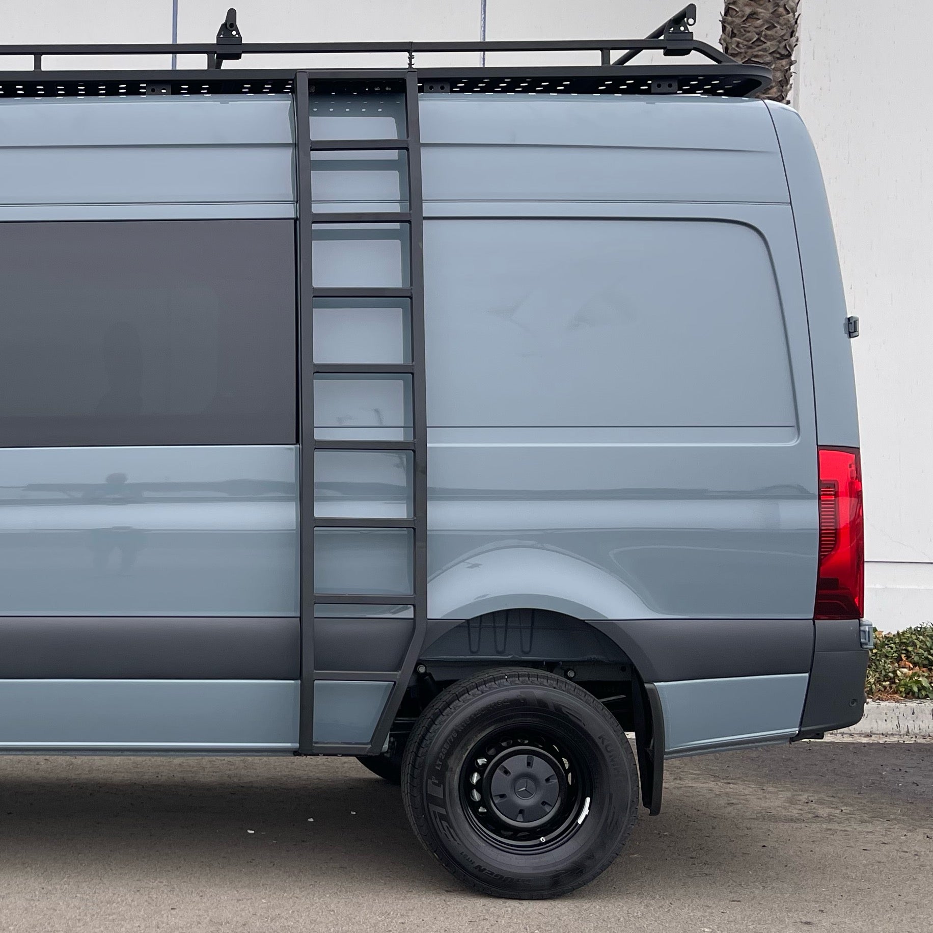 RB Components 2007+ Sprinter Van Side Ladder Fender Fit
