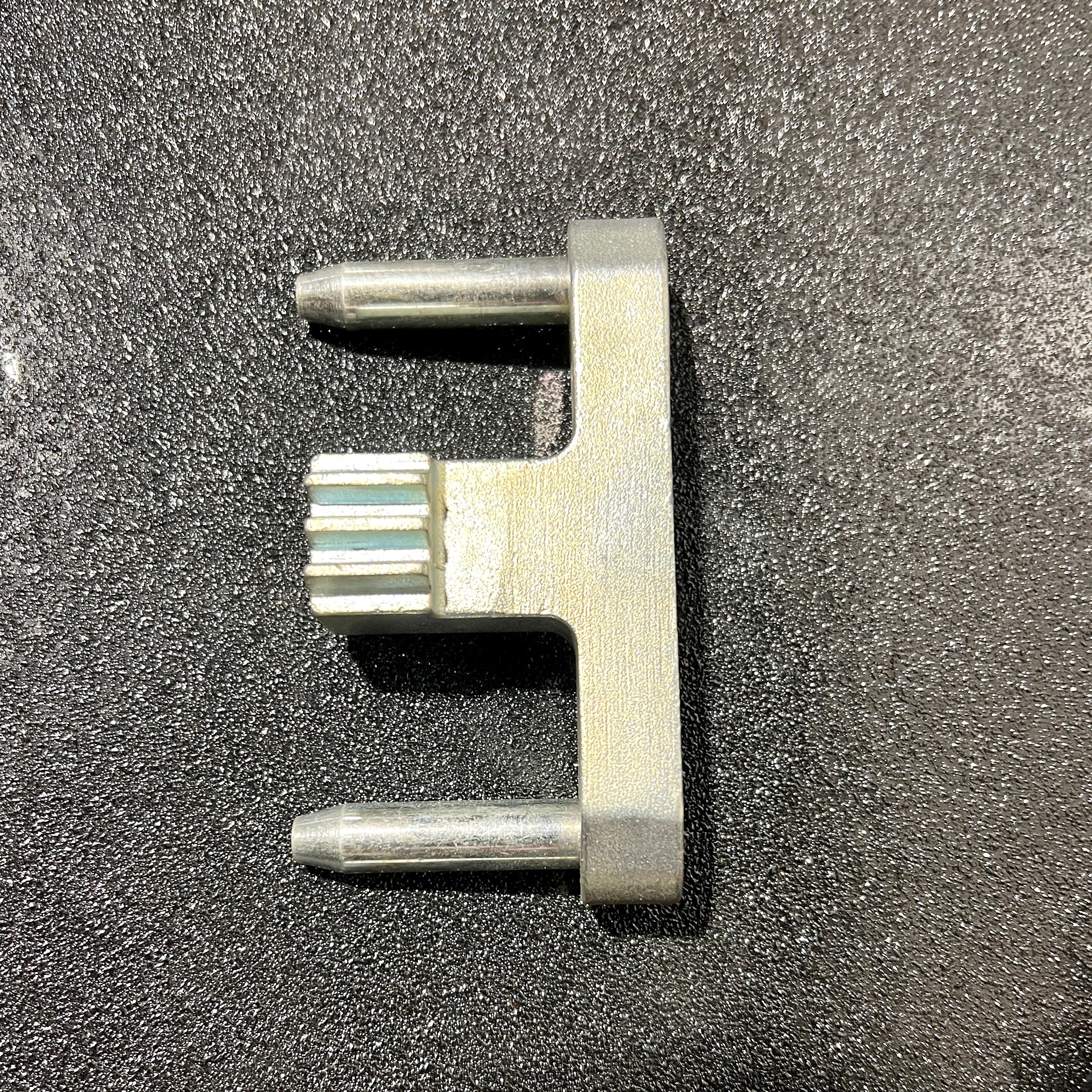 Flywheel Locking Tool for Nations 3 belt alternator kits.