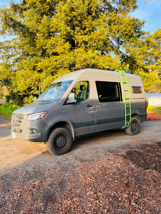 2021 Mercedes Sprinter 144 4x4